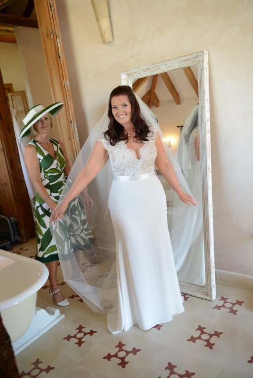 Bride Testimonial KERRIE DARCH FEATURE